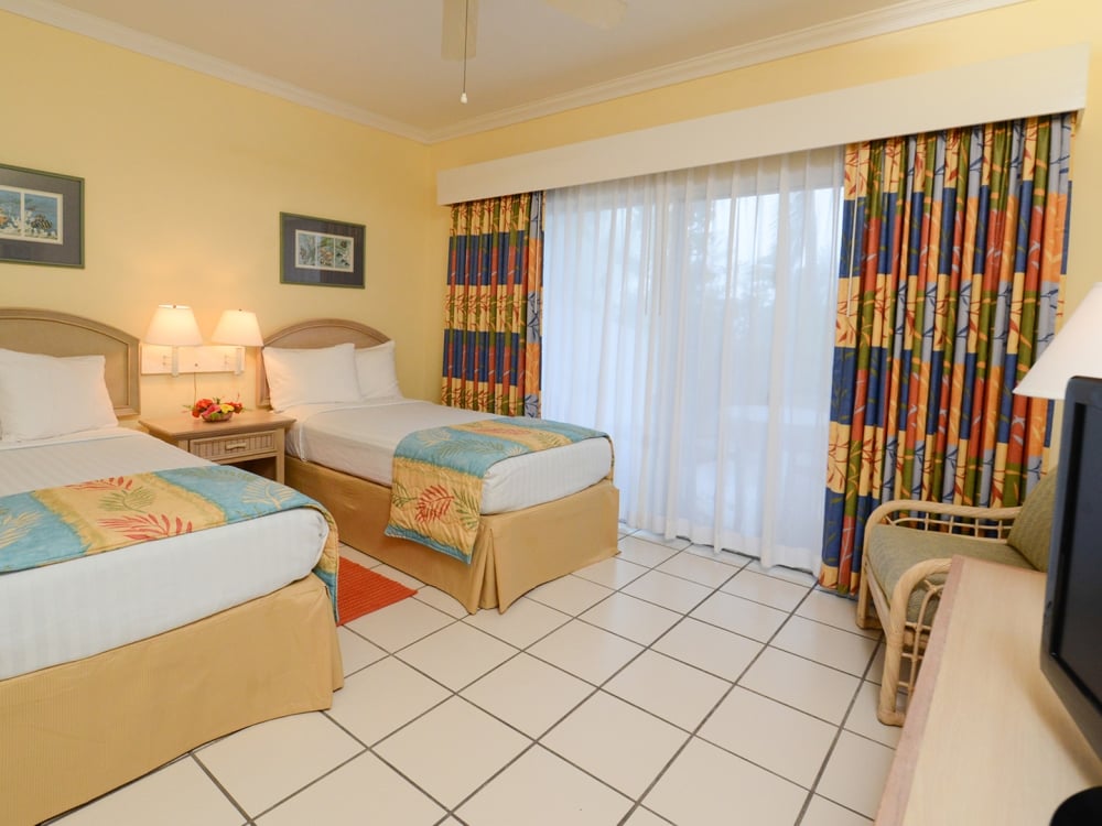 Bayview Suites hotel room