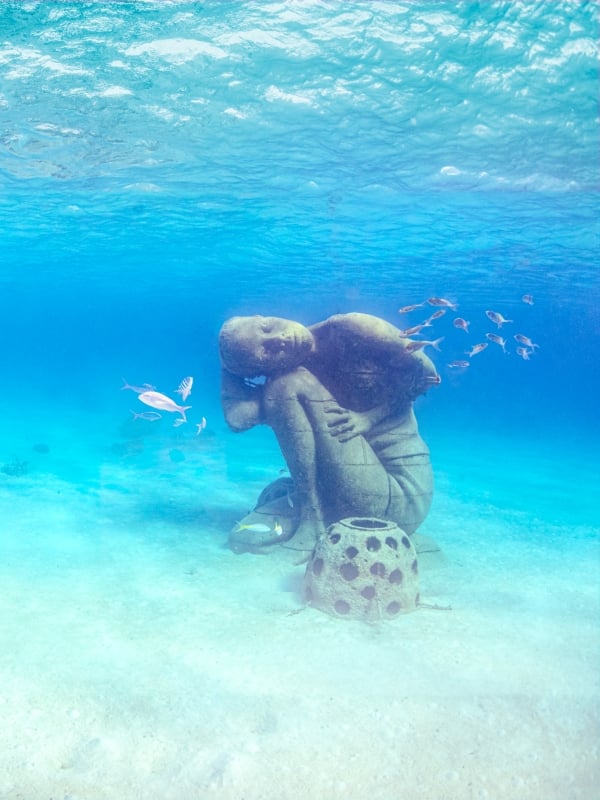 underwater statue