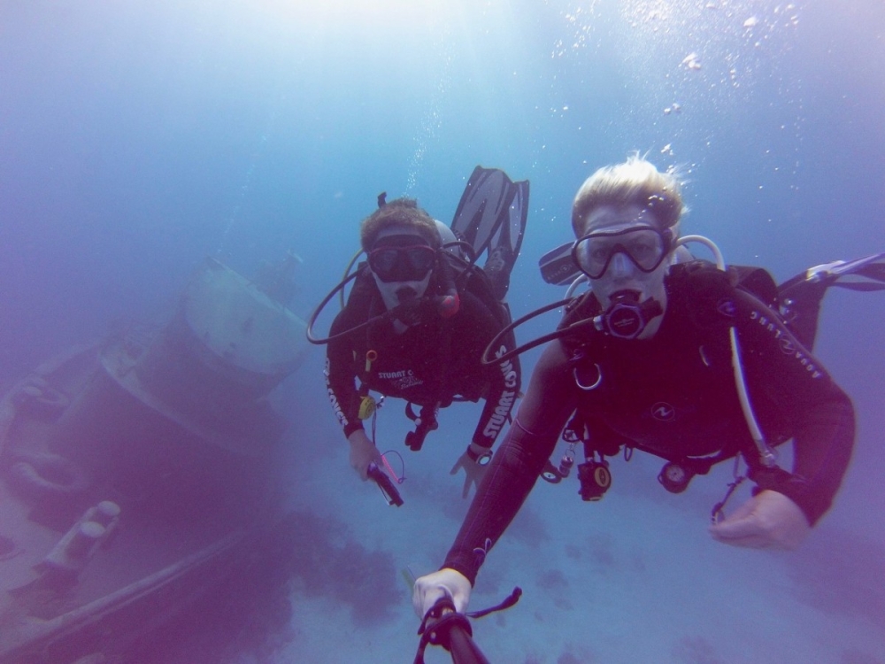 Scuba diving in Nassau Paradise Island