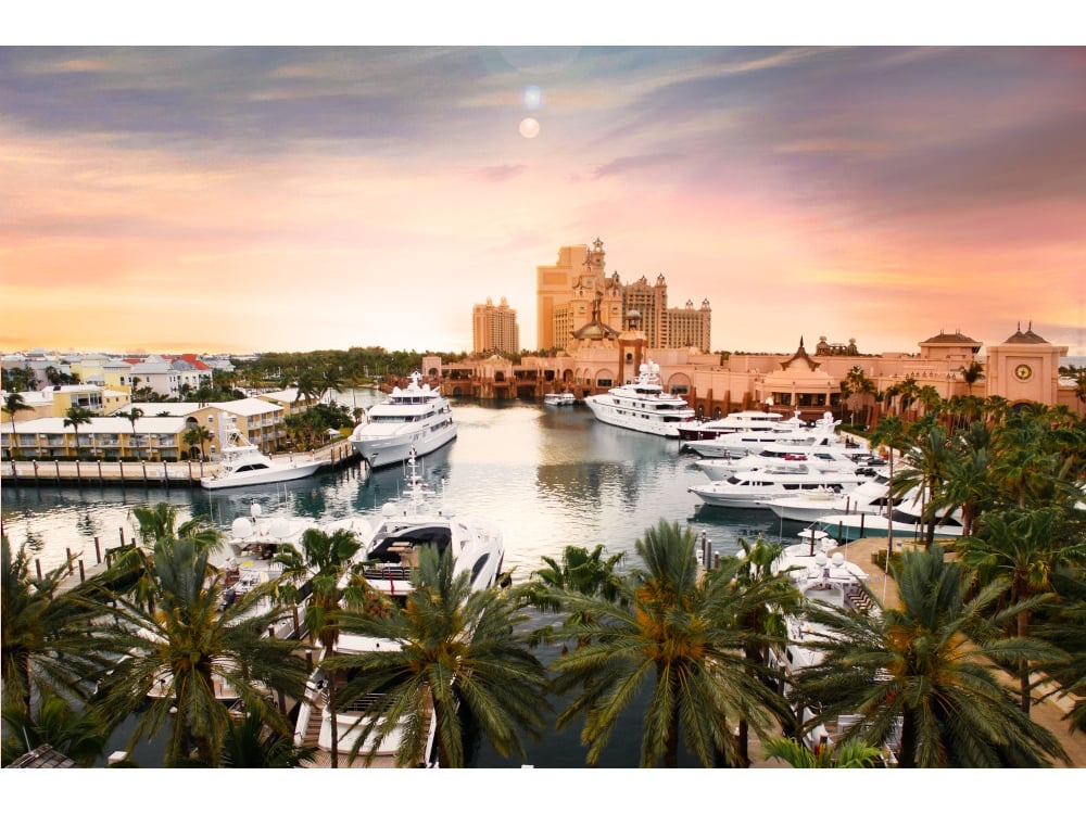 overview of boats and hotel