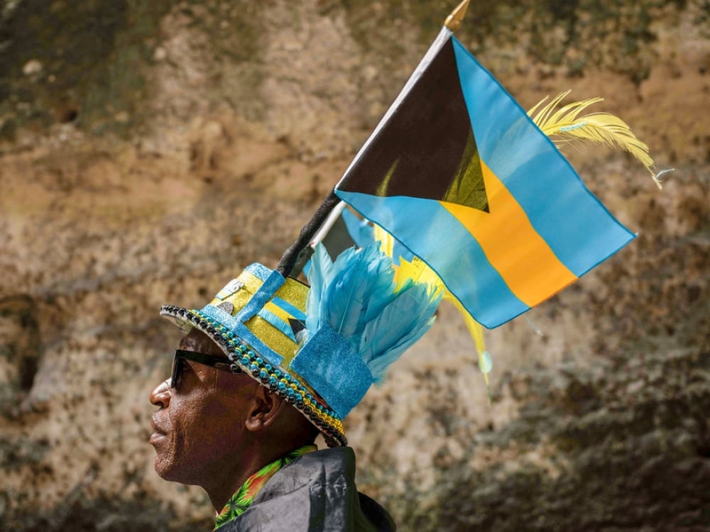 bahamian flag in hat