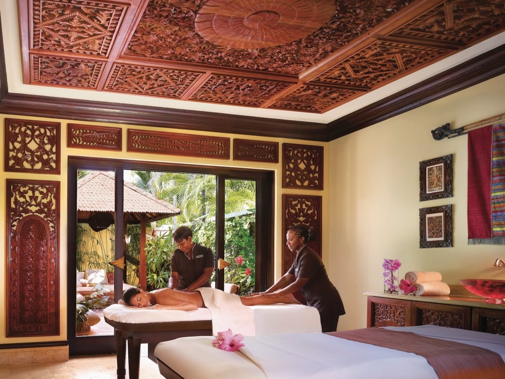 A massage session at One&Only Mandara Spa in The Bahamas