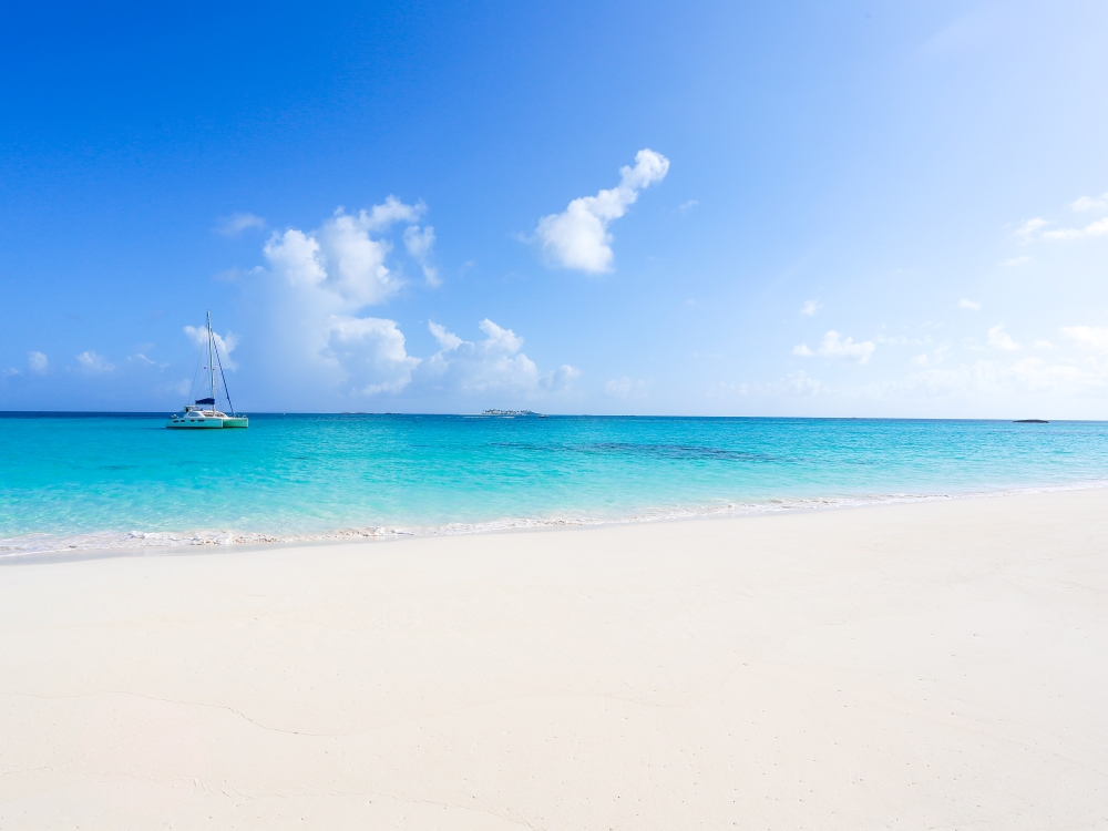 Sandy Toes Rose Island is a stunning secluded beach in The Bahamas.