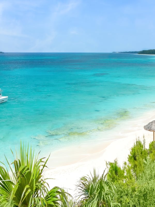 The shoreline in Nassau Paradise Island