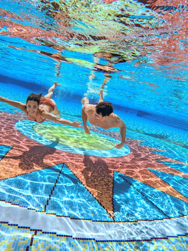 Atlantis Couple Swimming
