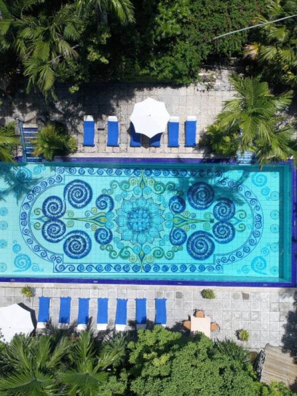 Graycliff pool