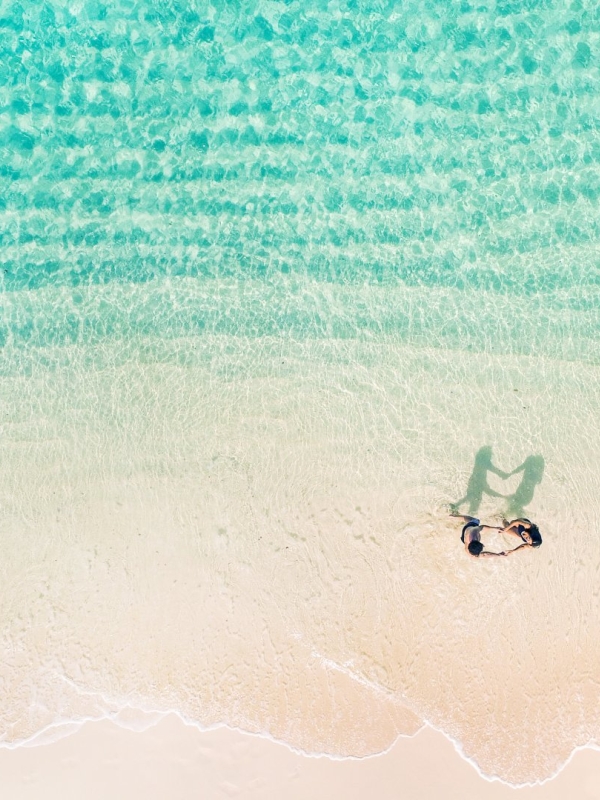 Tropical beach Zoom background.